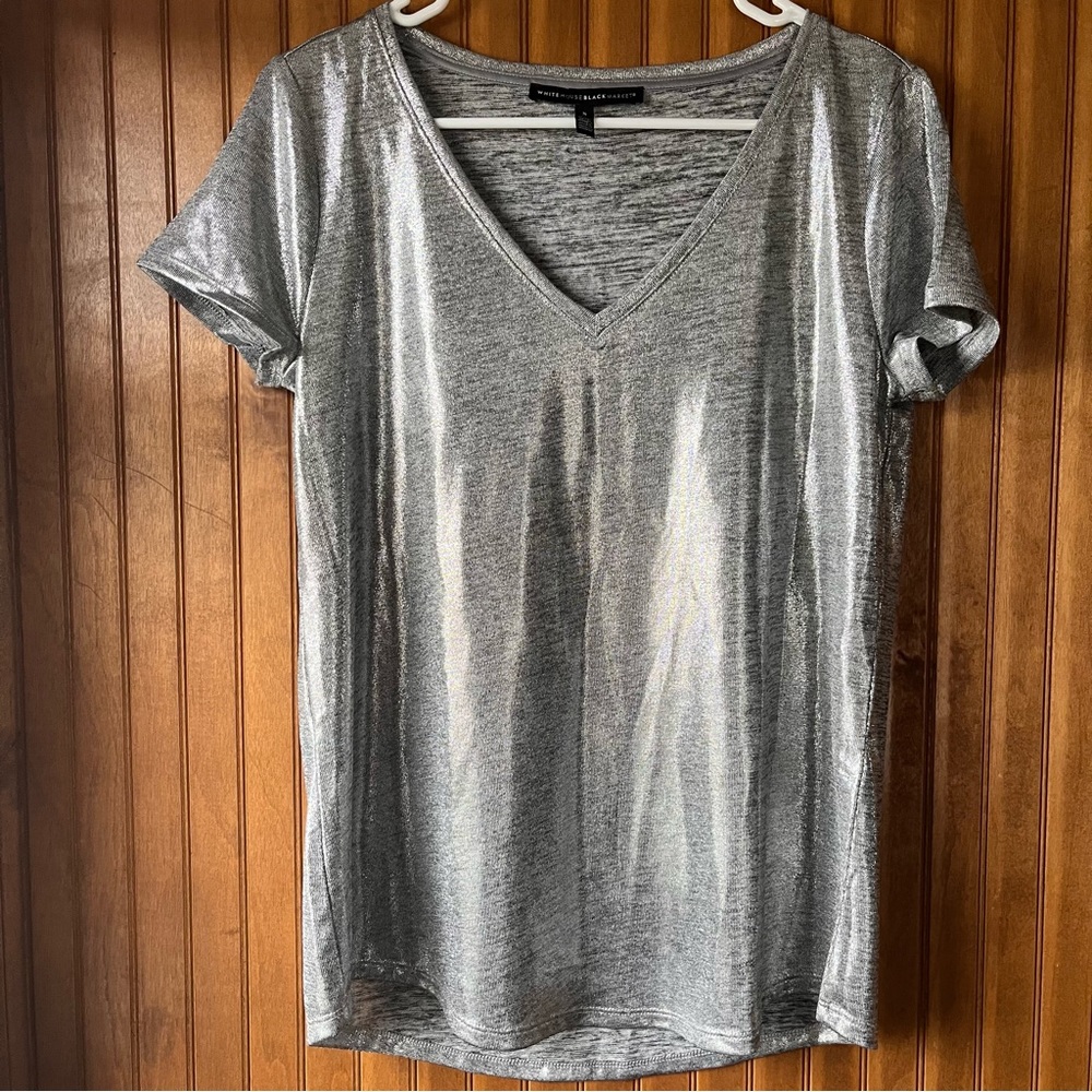 WHITE HOUSE BLACK MARKET T-SHIRT SILVER METALLIC S